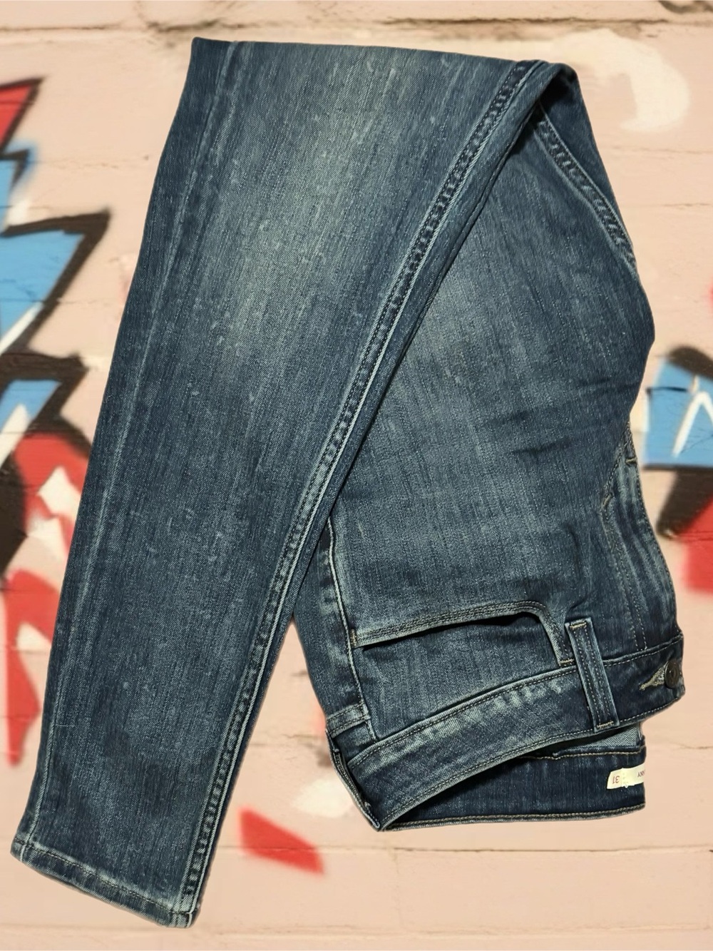 NWOT Levi’s 535 Super Skinny distressed jeans Dark Wash -S-31x30